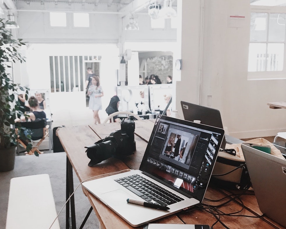 Choosing The Right Photography Studio For Your Project