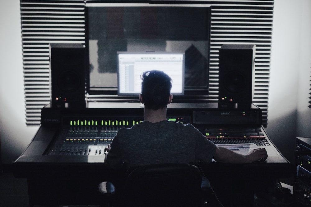 7 Questions Before You Buy Studio Equipment and Record From Home